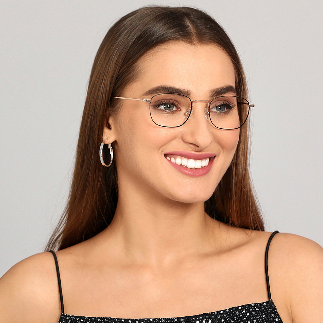 Vincent Chase Online Gold Full Rim Rectangle right side