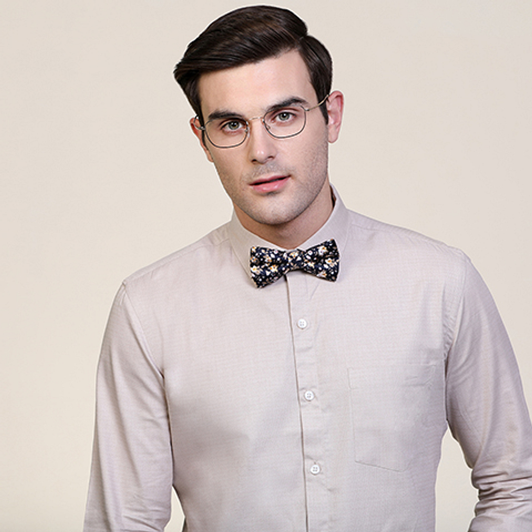 Vincent Chase Online Gold Full Rim Rectangle left side