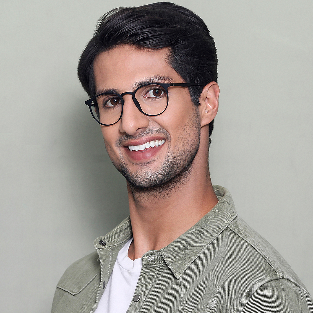 Lenskart Air Online Black Full Rim Round left side