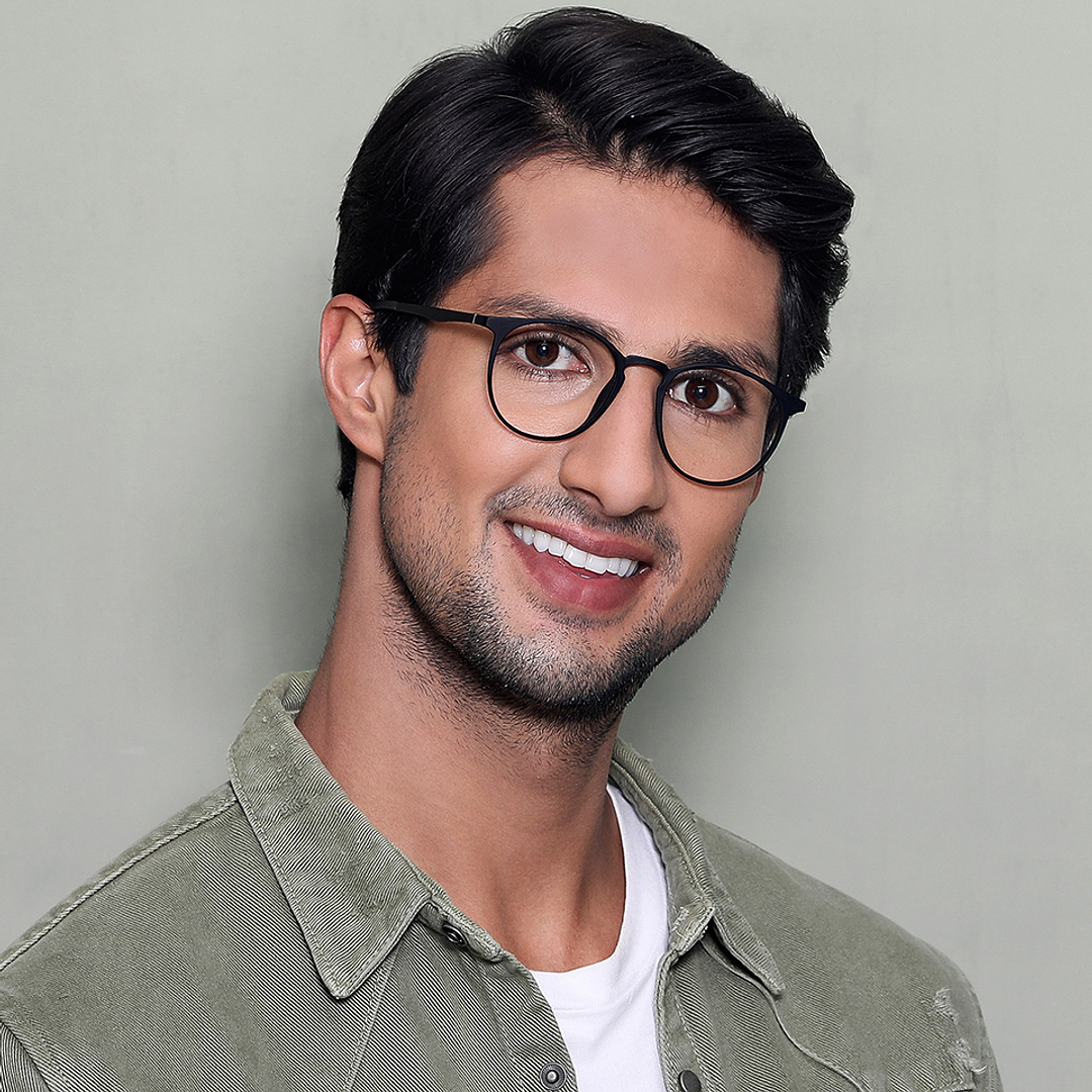Lenskart Air Online Black Full Rim Round right side