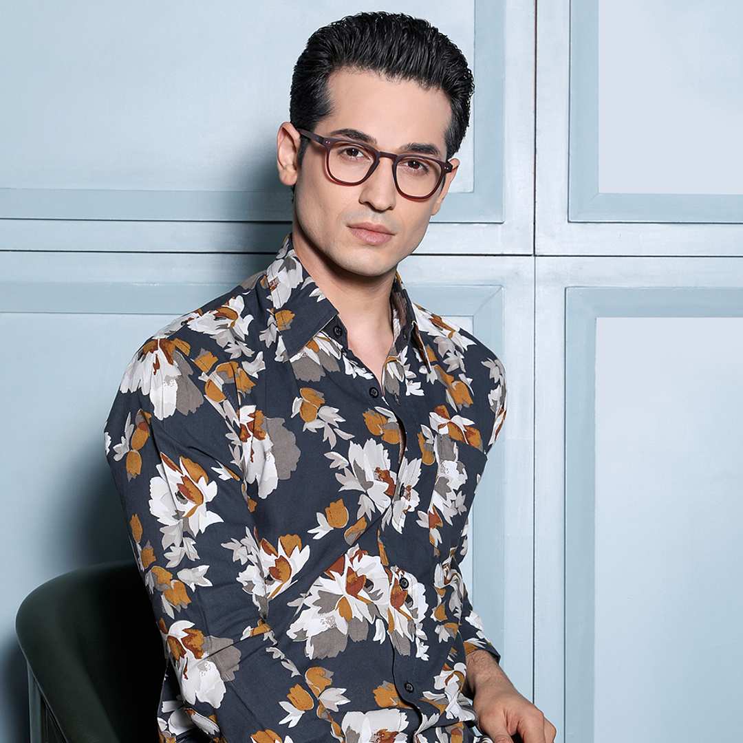 Lenskart Air Online Red Full Rim Square left side