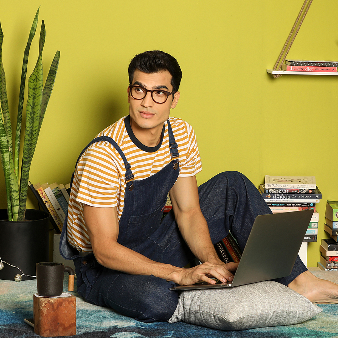 Vincent Chase Online Red Full Rim Square right side