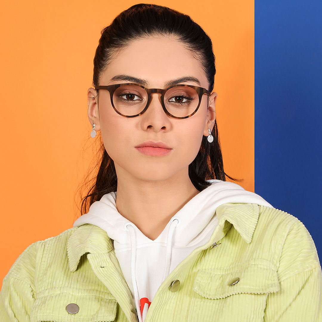 Vincent Chase Online Light Brown Full Rim Round left side