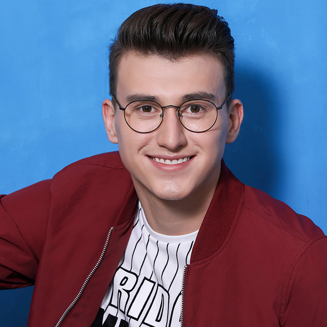 Vincent Chase Online Mid Gunmetal Full Rim Round right side