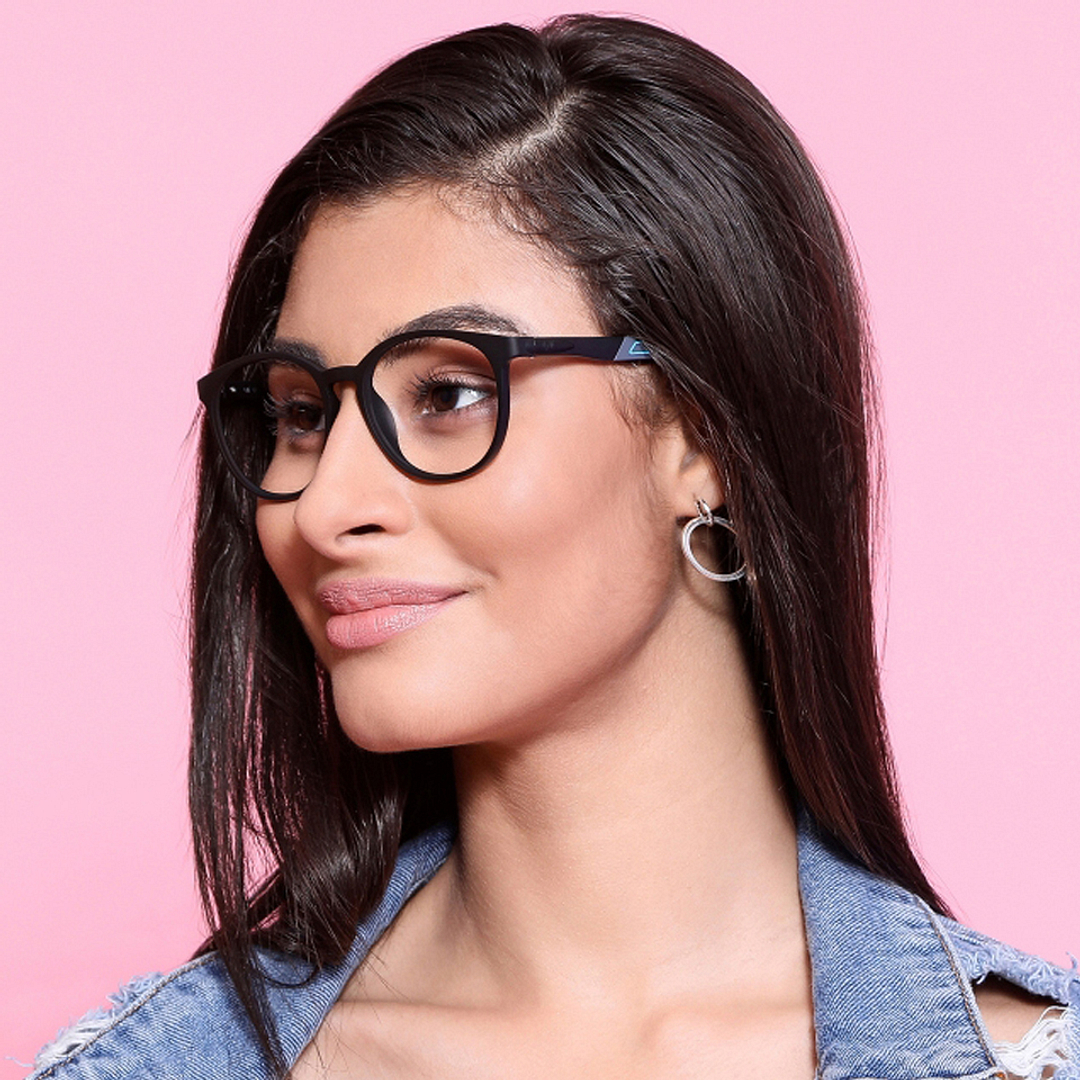 Lenskart Air Online Black Full Rim Round right side