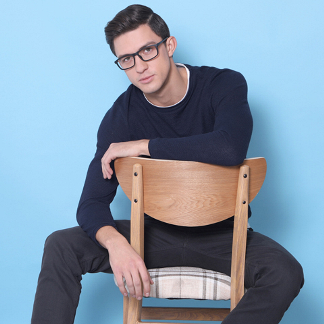 Lenskart Air Online Black Full Rim Rectangle right side