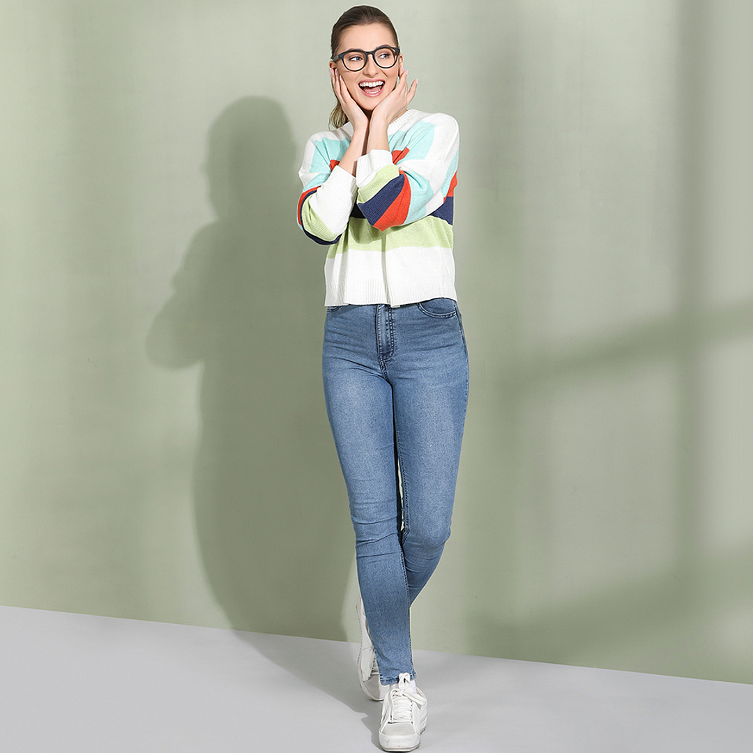 Lenskart Air Online Black Full Rim Round right side