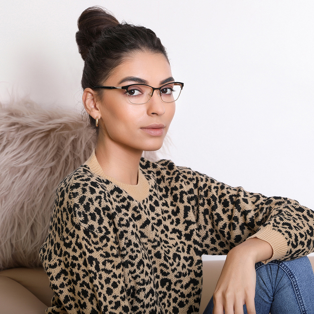 Vincent Chase Online Black Full Rim Cat Eye right side