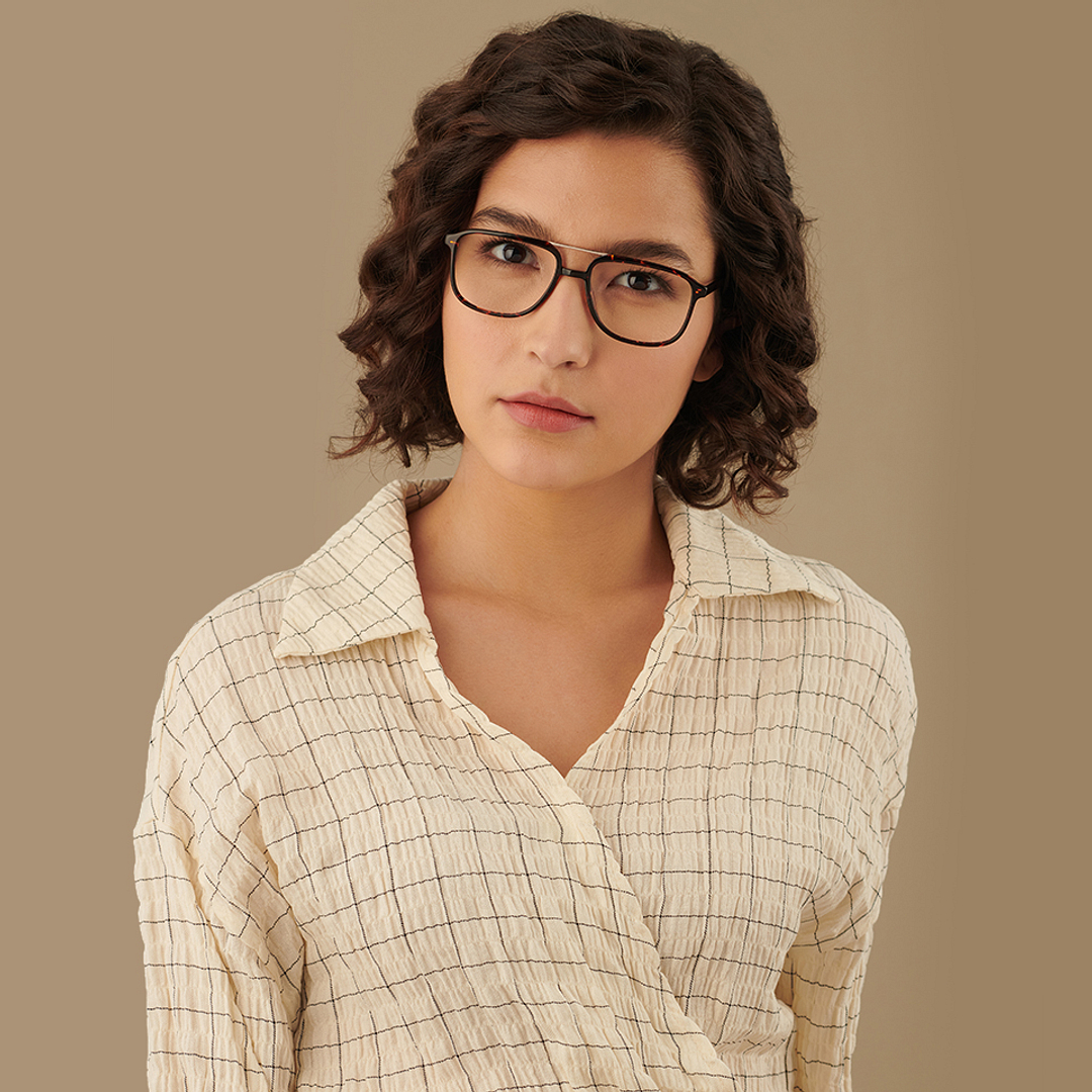 Vincent Chase Online Light Brown Full Rim Square right side