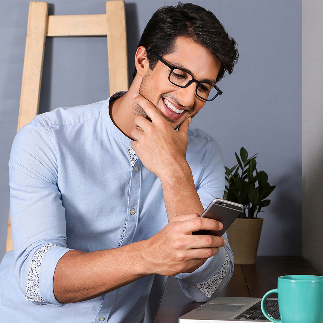 Lenskart BLU Screen Glasses Blue Block Zero Power Screen Glasses: Blue Transparent Full Rim Rectangle Lenskart Blu VC E11811-C4 right side