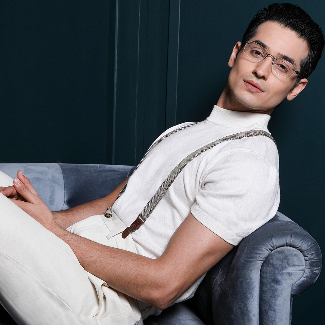 Lenskart Air Online Black Rimless Rectangle right side