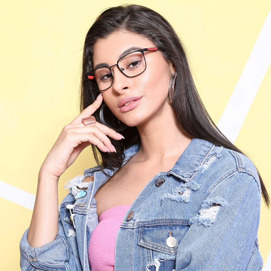 Lenskart Air Online Black Full Rim Square right side