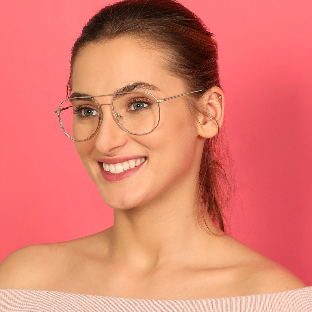 Vincent Chase Online Gold Full Rim Aviator left side