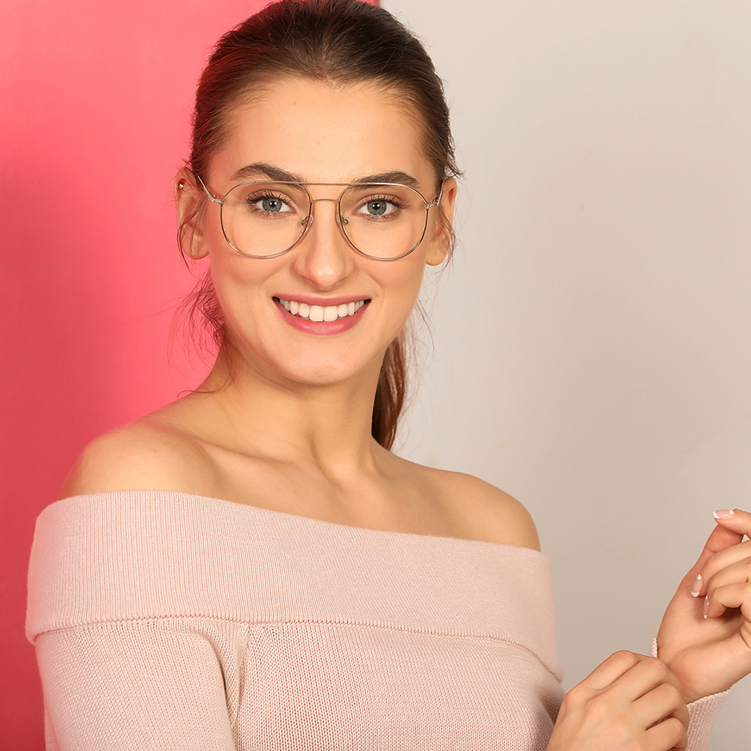 Vincent Chase Online Gold Full Rim Aviator left side