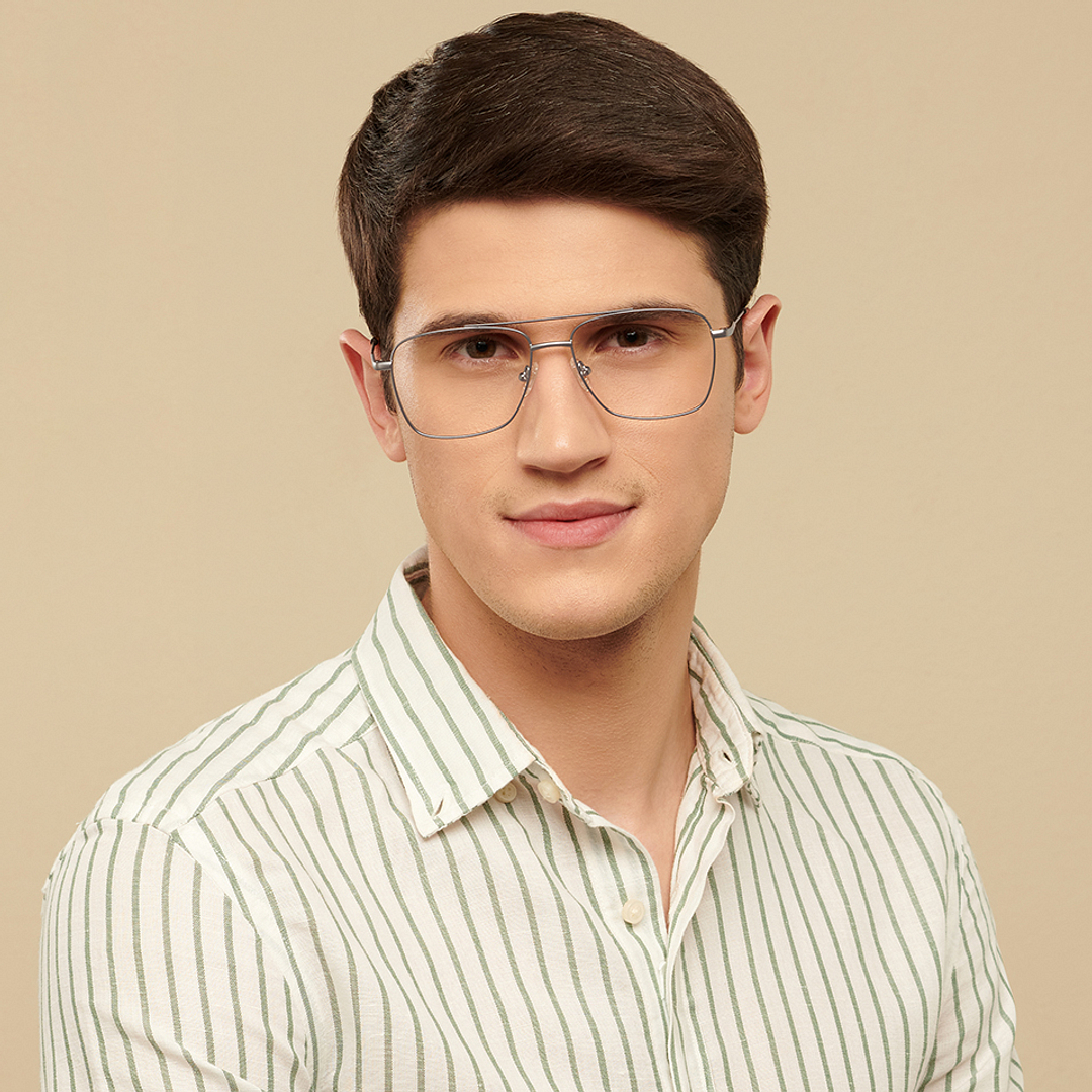 Vincent Chase Online Mid Gunmetal Full Rim Square right side