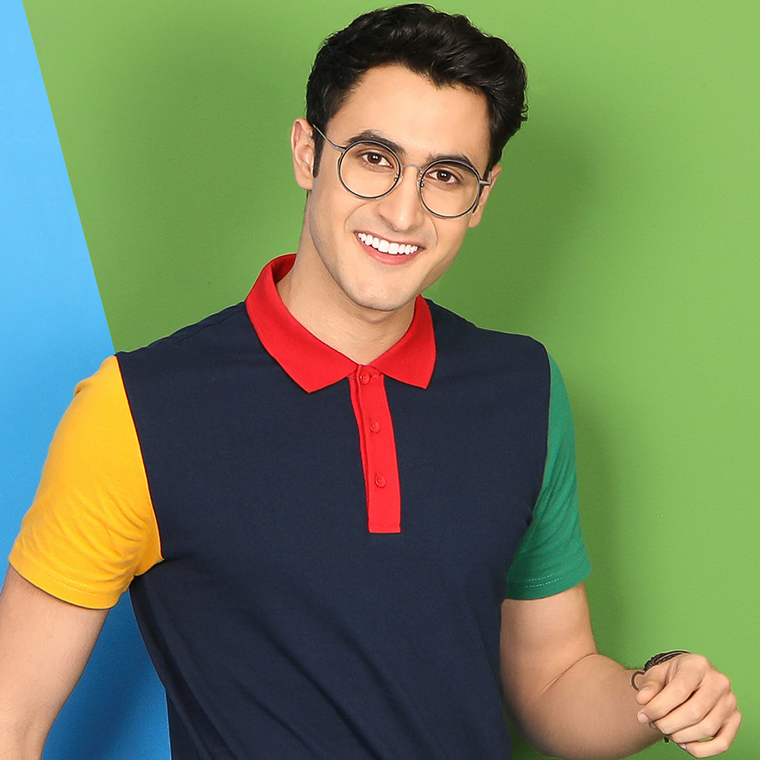 Lenskart Air Online Silver Full Rim Round left side