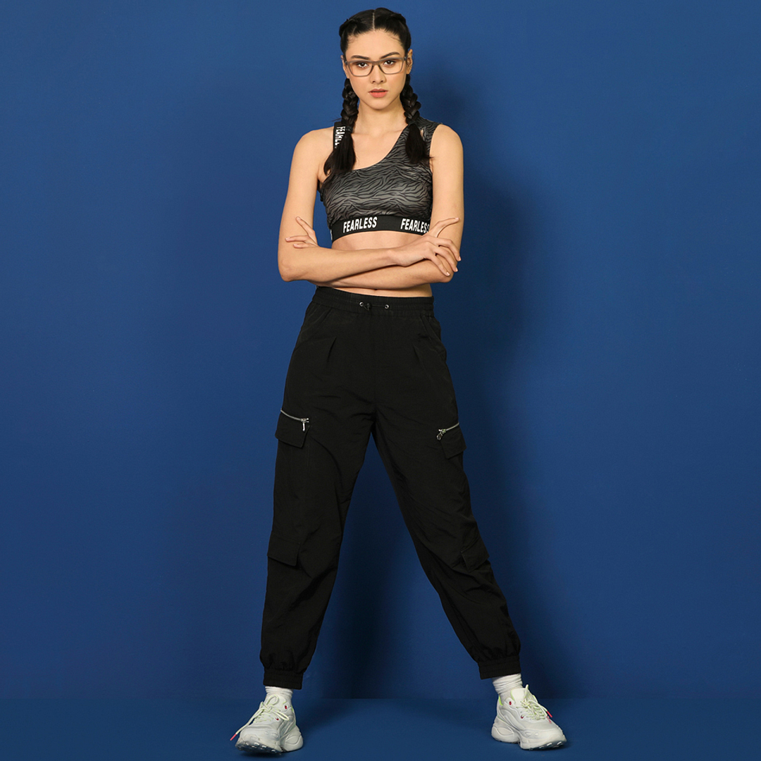 Lenskart Air Online Gray Transparent Full Rim Square left side