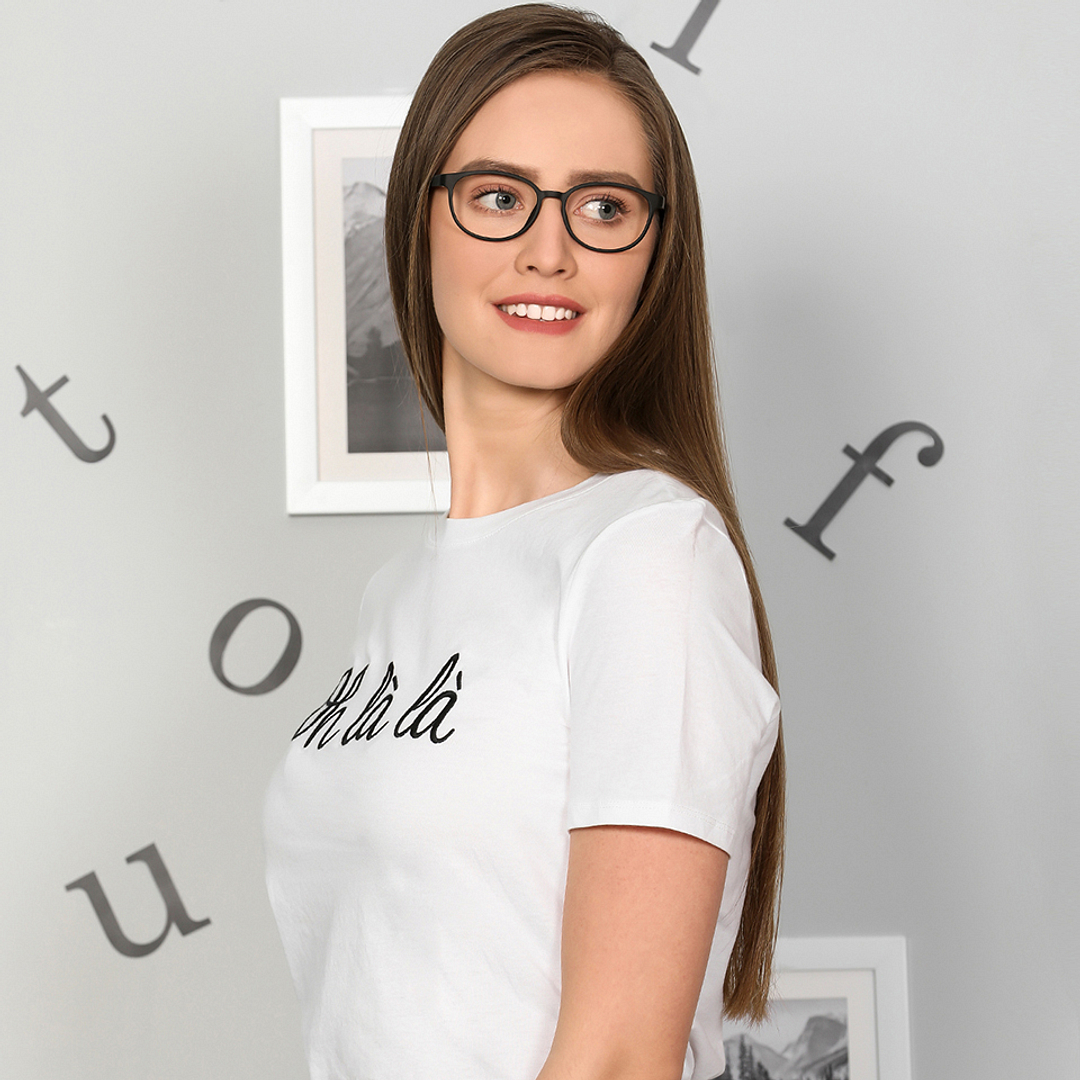 Lenskart Air Online Black Full Rim Round right side
