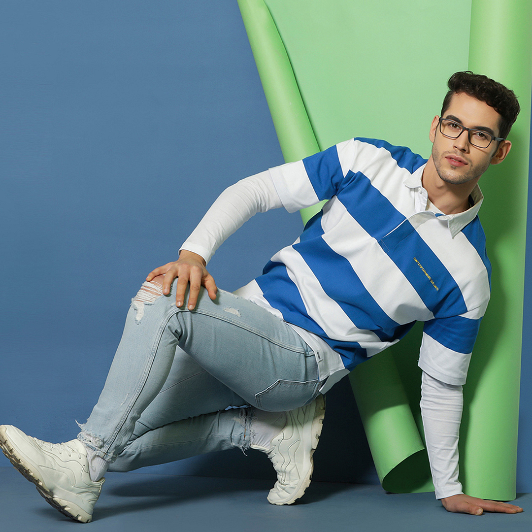 Lenskart Air Light Gray Full Rim Rectangle right side