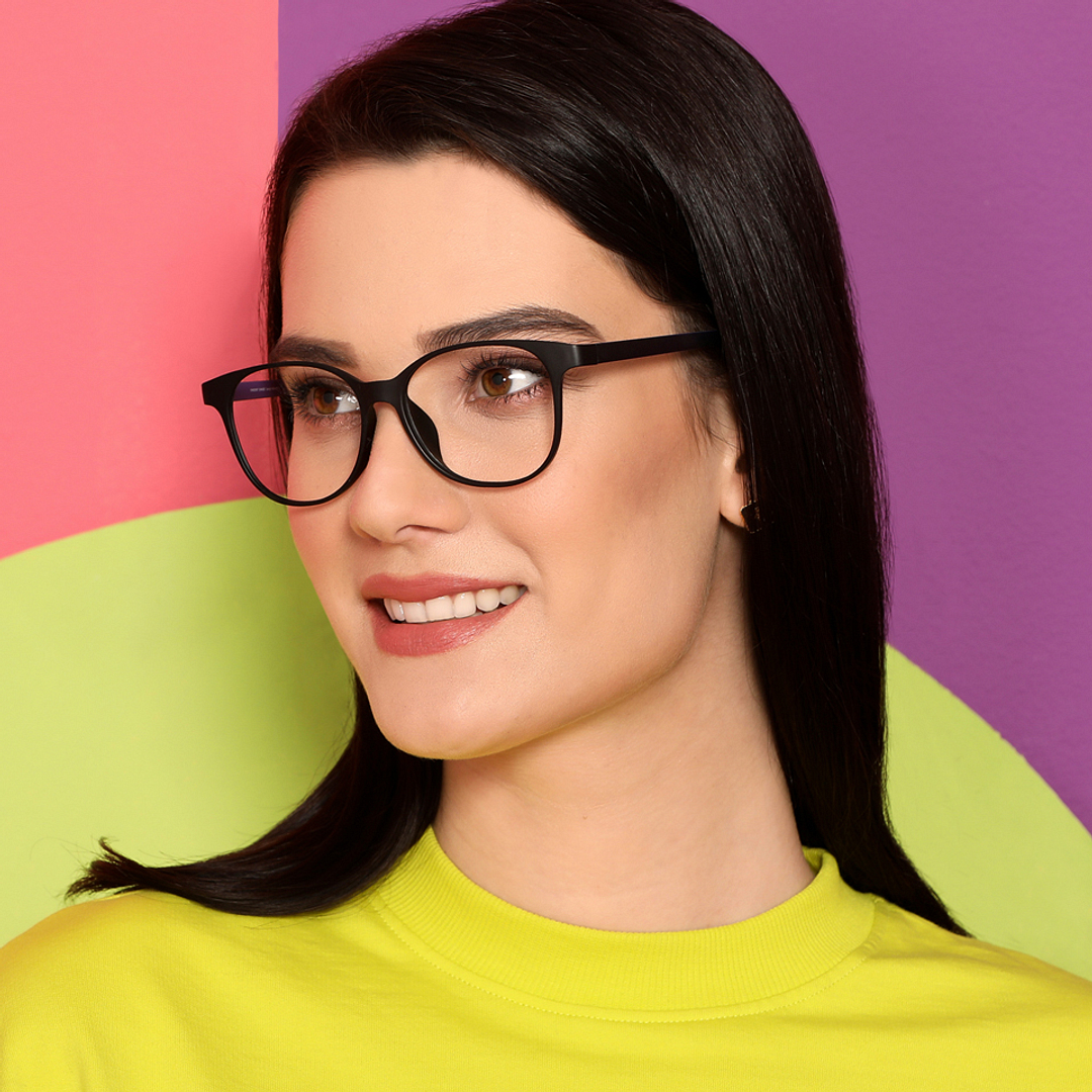 Lenskart Air Online Black Full Rim Round right side