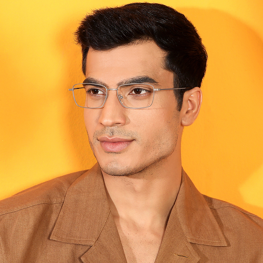 Vincent Chase Online Mid Gunmetal Full Rim Rectangle left side