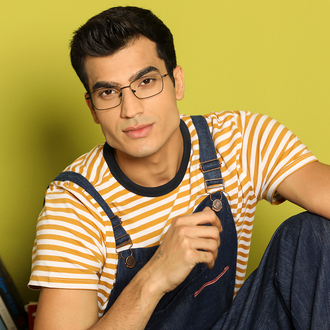 Vincent Chase Online Black Full Rim Rectangle left side