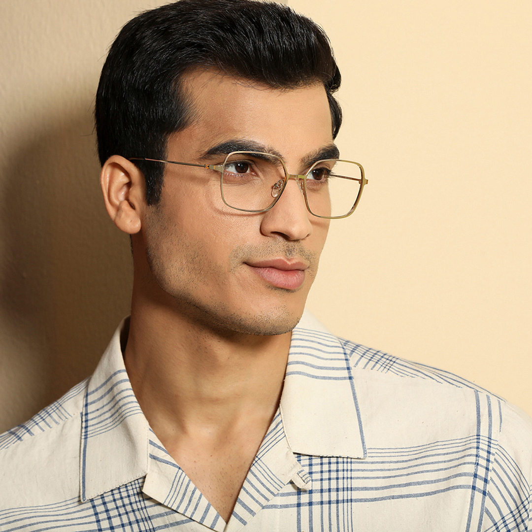 Vincent Chase Online Gold Full Rim Geometric left side