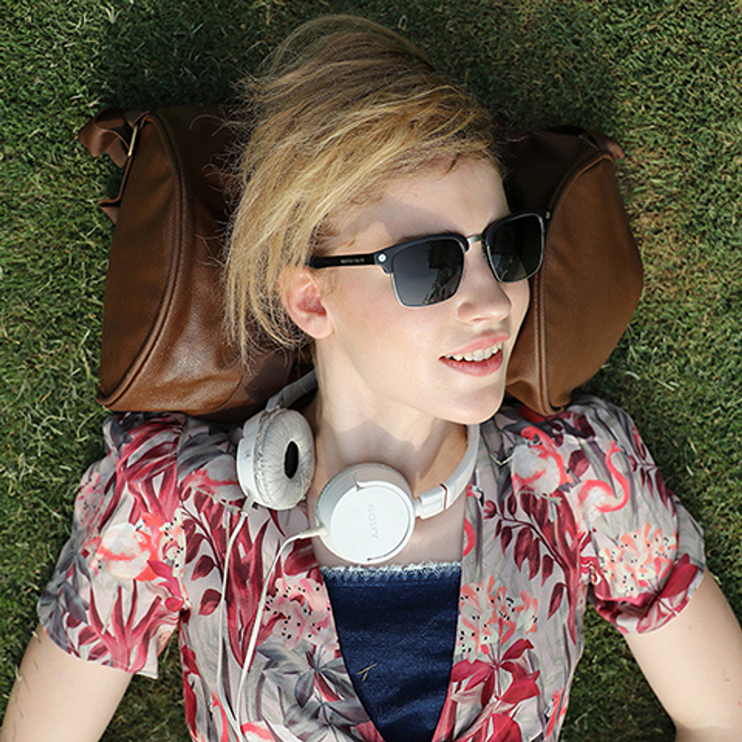 Vincent Chase Online Black Full Rim Clubmaster left side