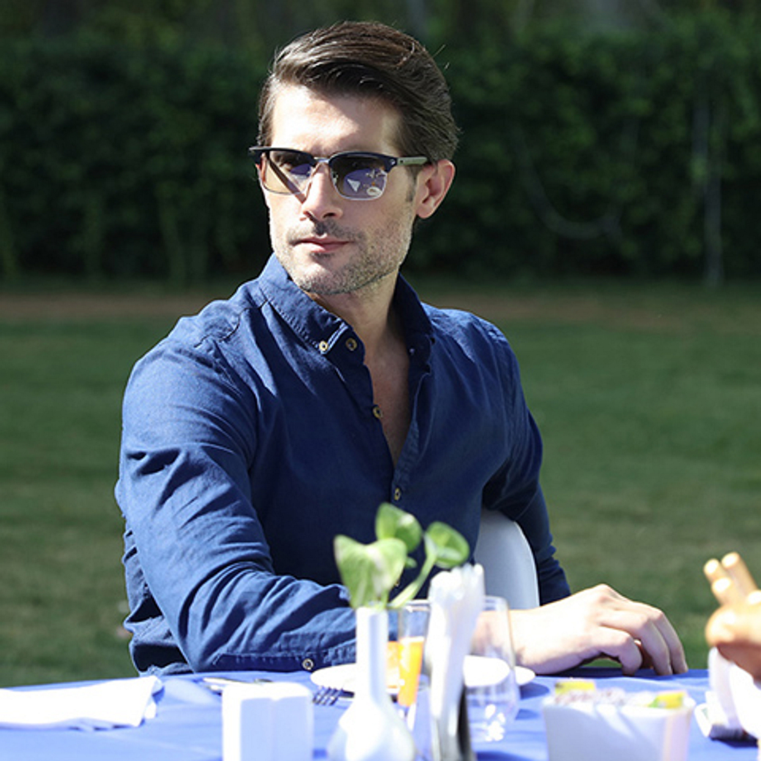 Vincent Chase Online Black Full Rim Clubmaster right side