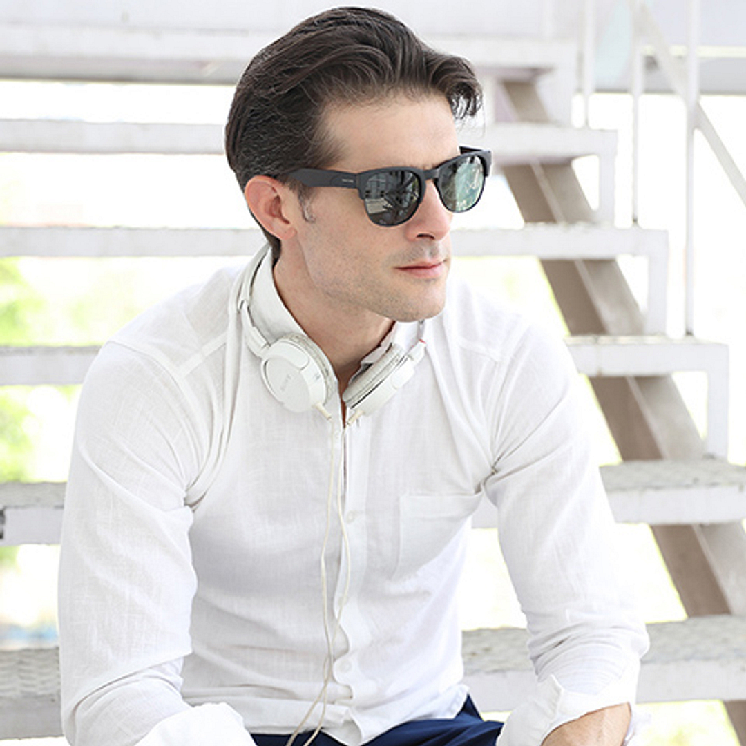 Vincent Chase Online Black Full Rim Clubmaster right side