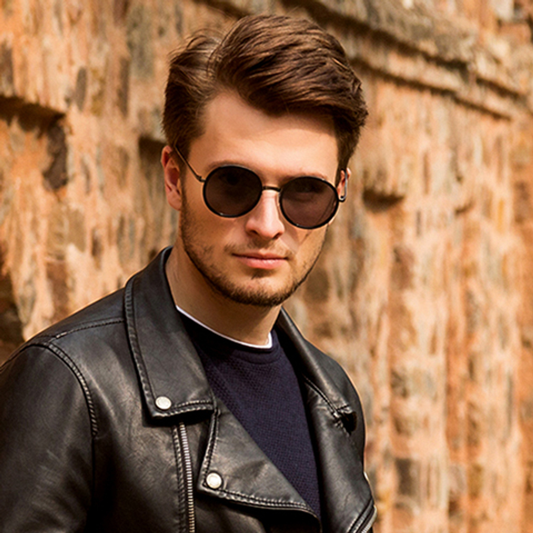 Vincent Chase Online Gunmetal Full Rim Round left side