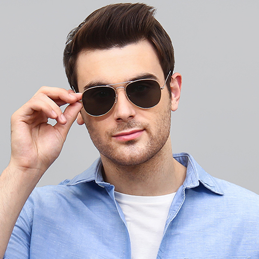Vincent Chase Online Gold Full Rim Aviator left side