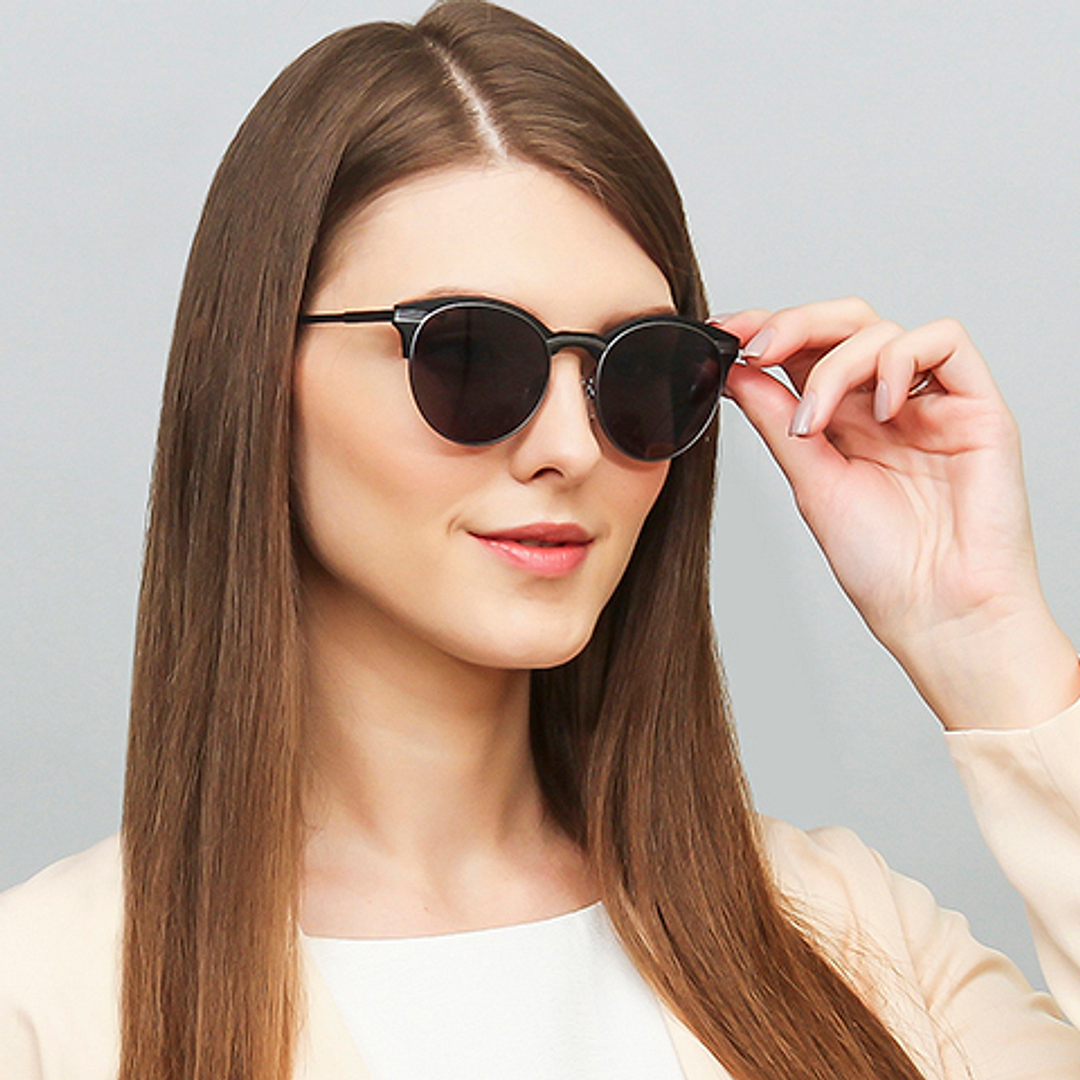 Vincent Chase Online Black Full Rim Clubmaster left side