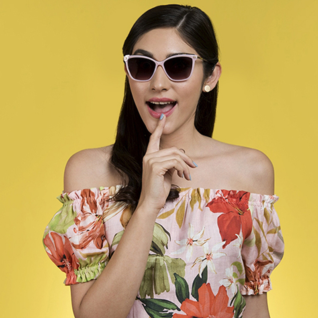Vincent Chase Online Gold Full Rim Cat Eye left side