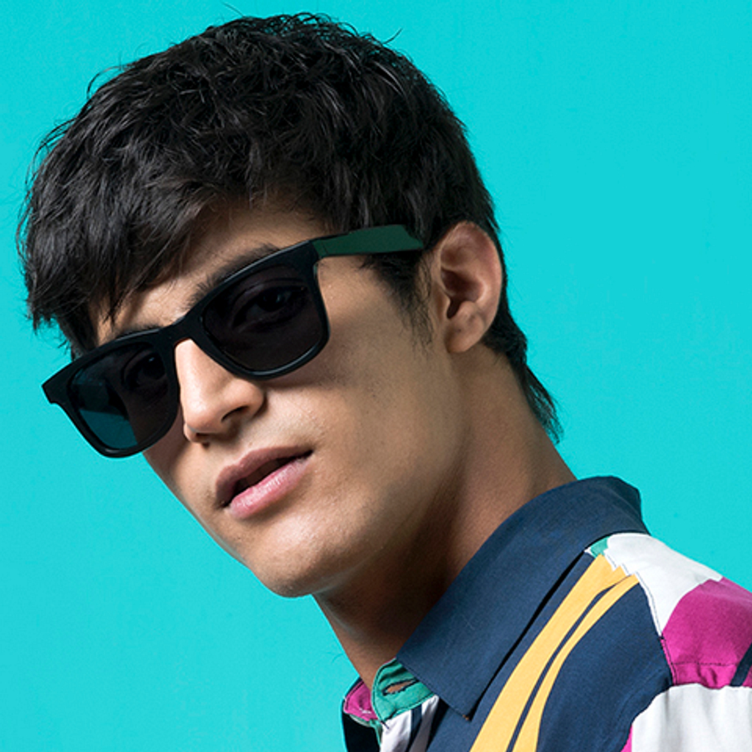 Vincent Chase Polarized Black Full Rim Square right side