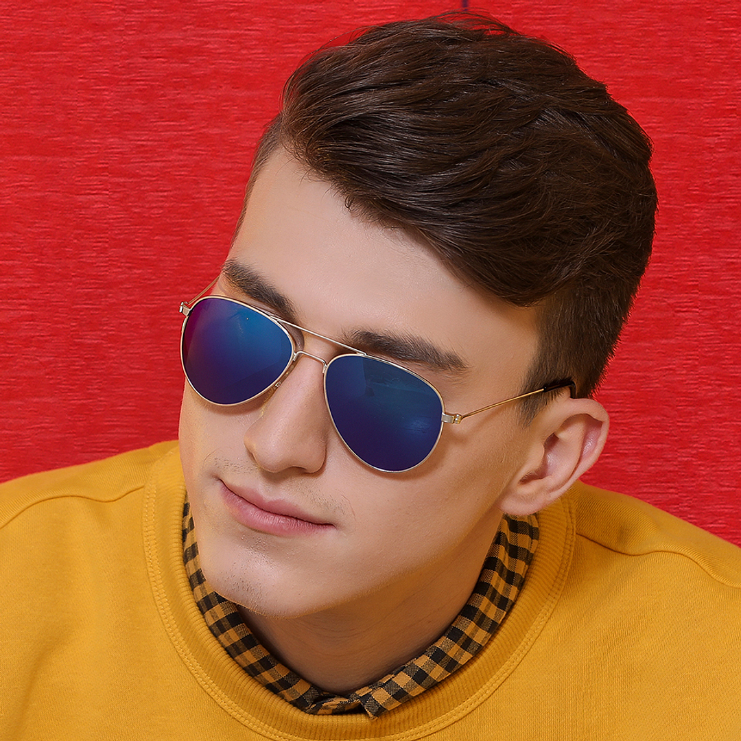 Vincent Chase Online Gold Full Rim Aviator right side