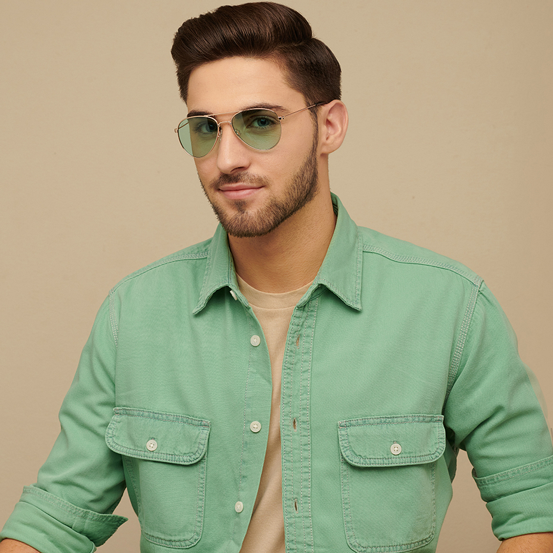 Vincent Chase Online Gold Full Rim Aviator right side