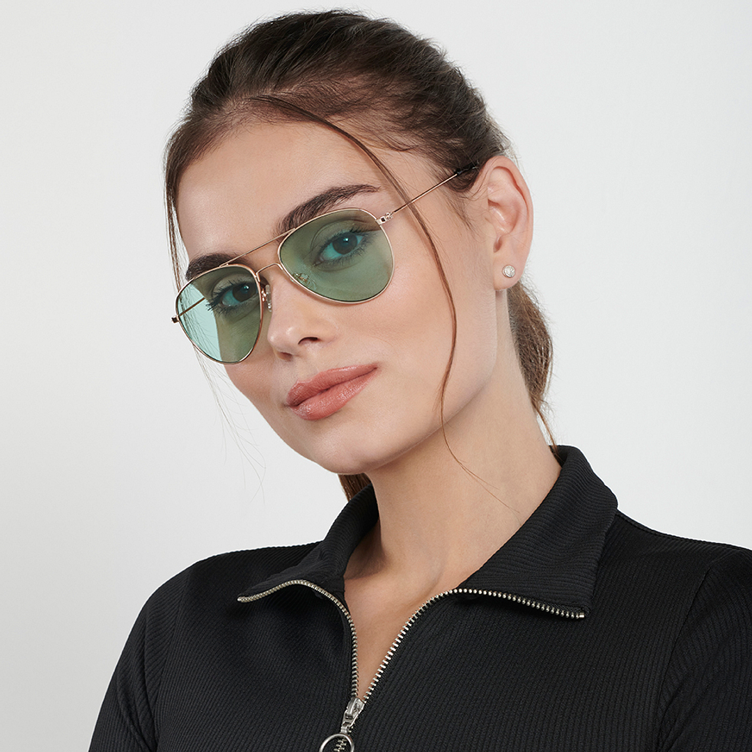 Vincent Chase Online Gold Full Rim Aviator right side