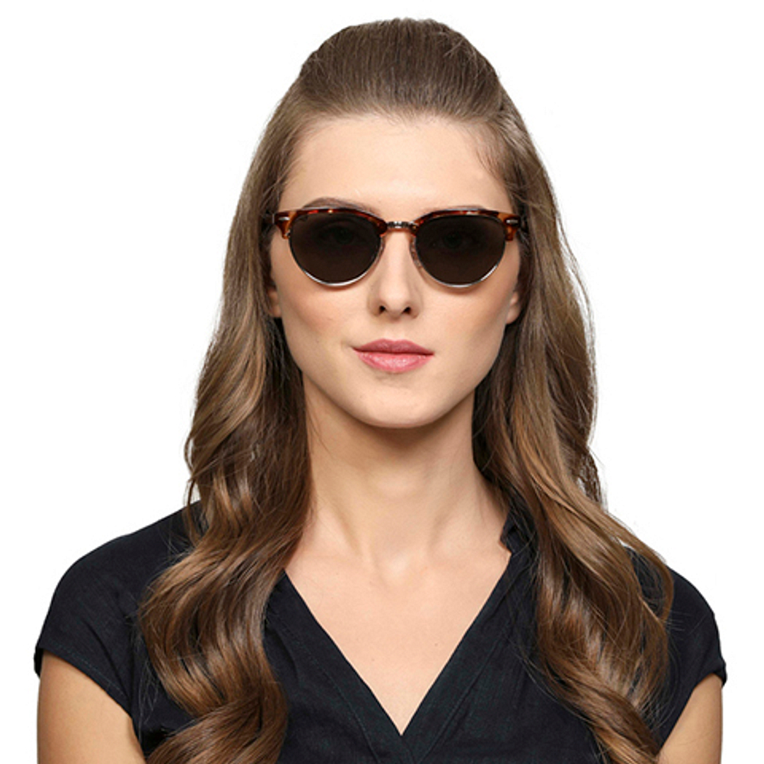 Vincent Chase Online Gold Full Rim Clubmaster left side
