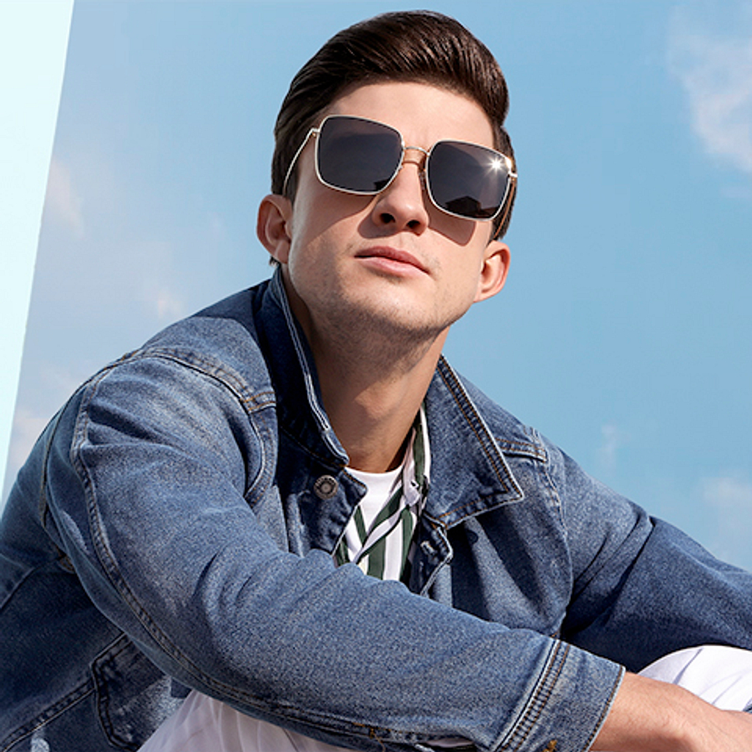 Vincent Chase Online Gold Full Rim Rectangle left side