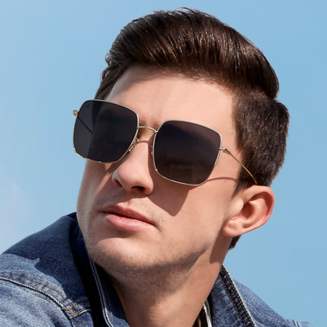 Vincent Chase Online Gold Full Rim Rectangle right side