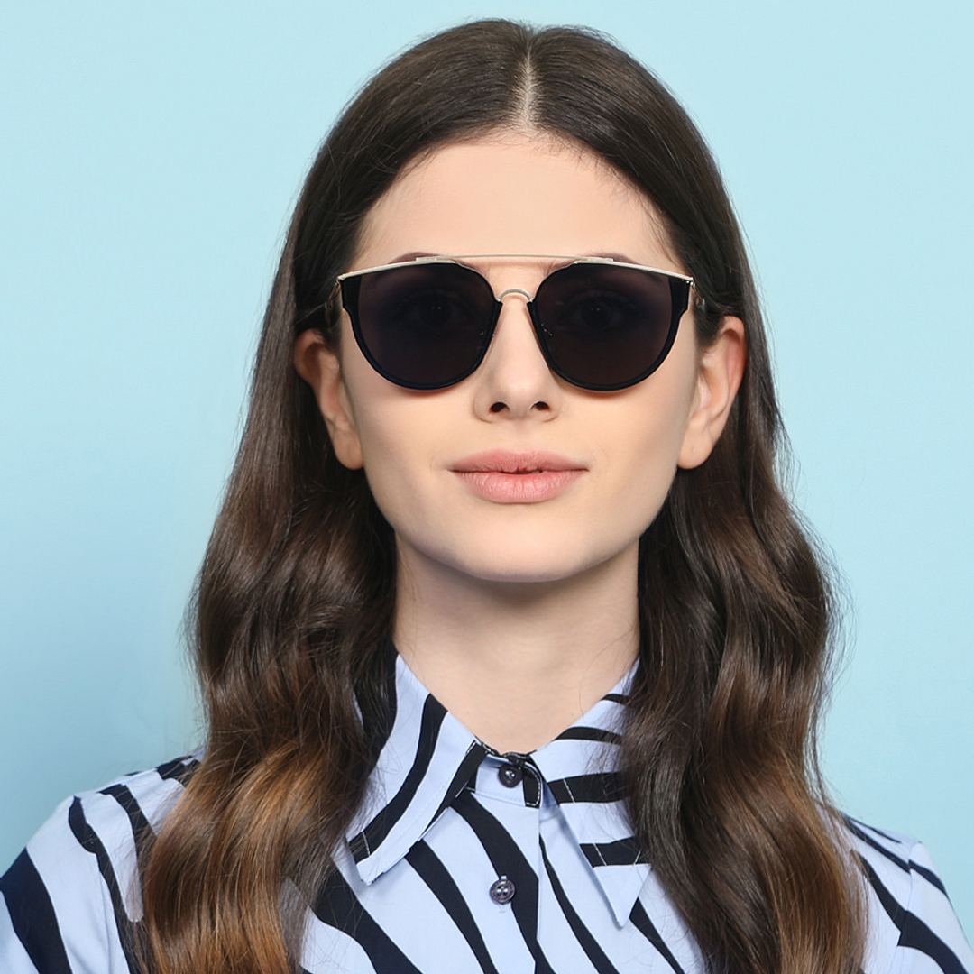 Vincent Chase Online Gold Full Rim Clubmaster left side