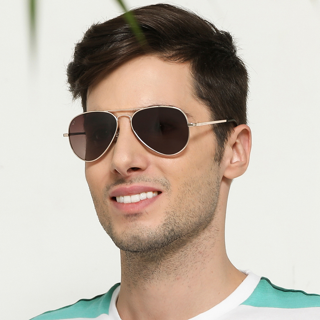 Vincent Chase Online Gold Full Rim Aviator left side