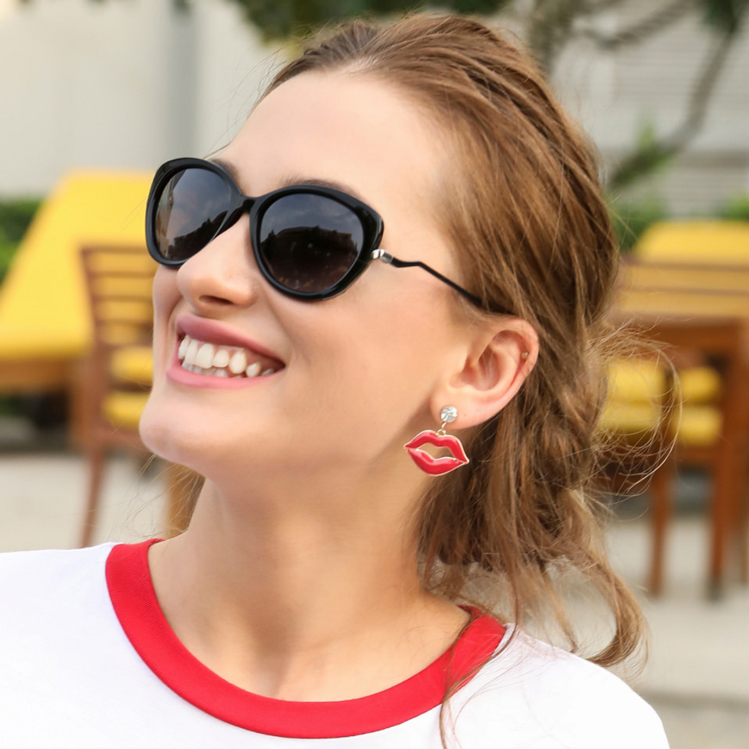 Vincent Chase Online Black Full Rim Cat Eye left side