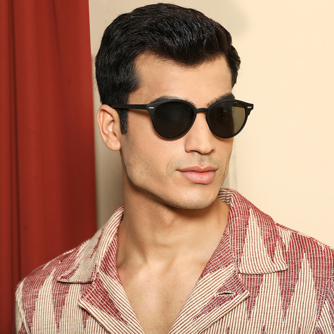 Vincent Chase Polarized Black Full Rim Round right side