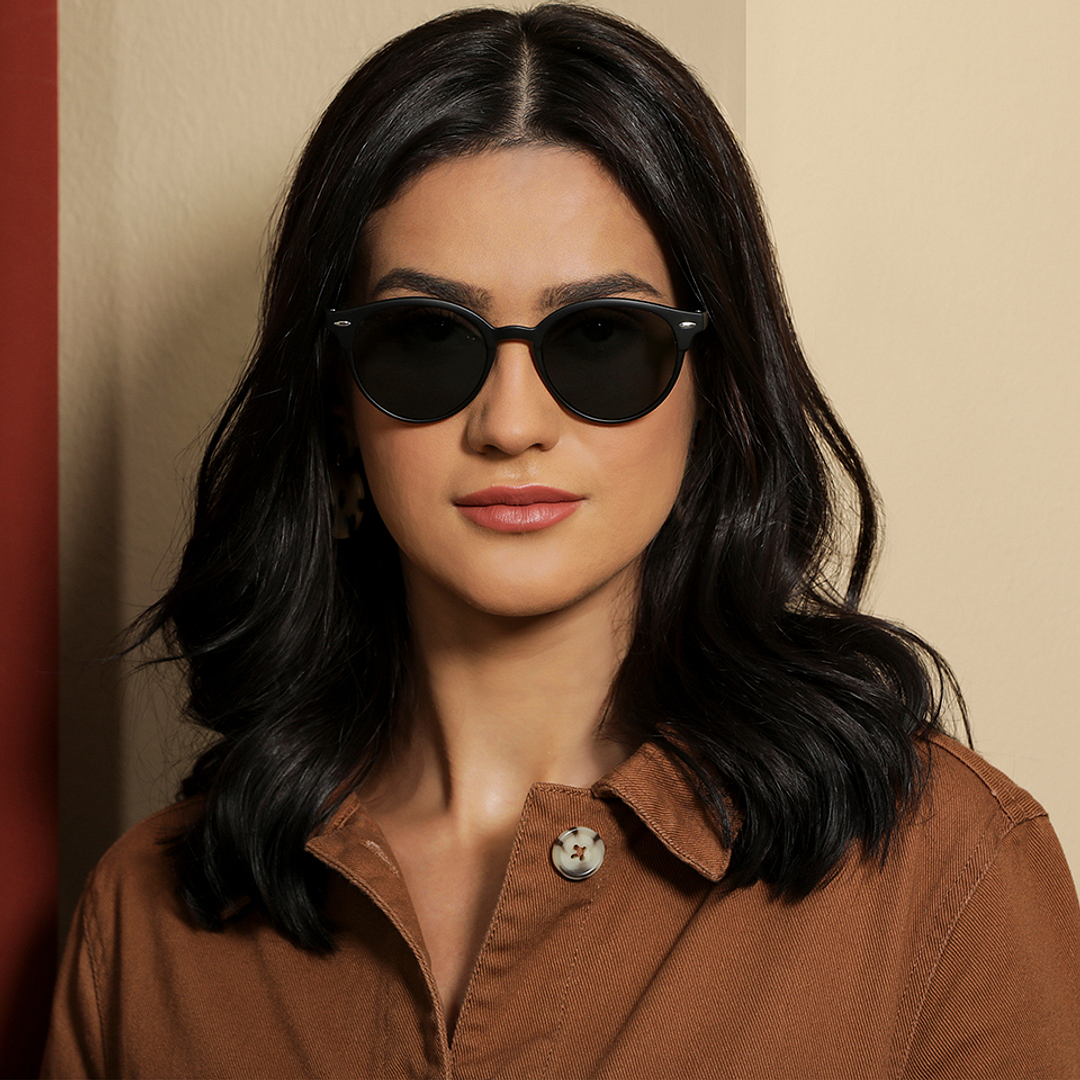 Vincent Chase Polarized Black Full Rim Round right side