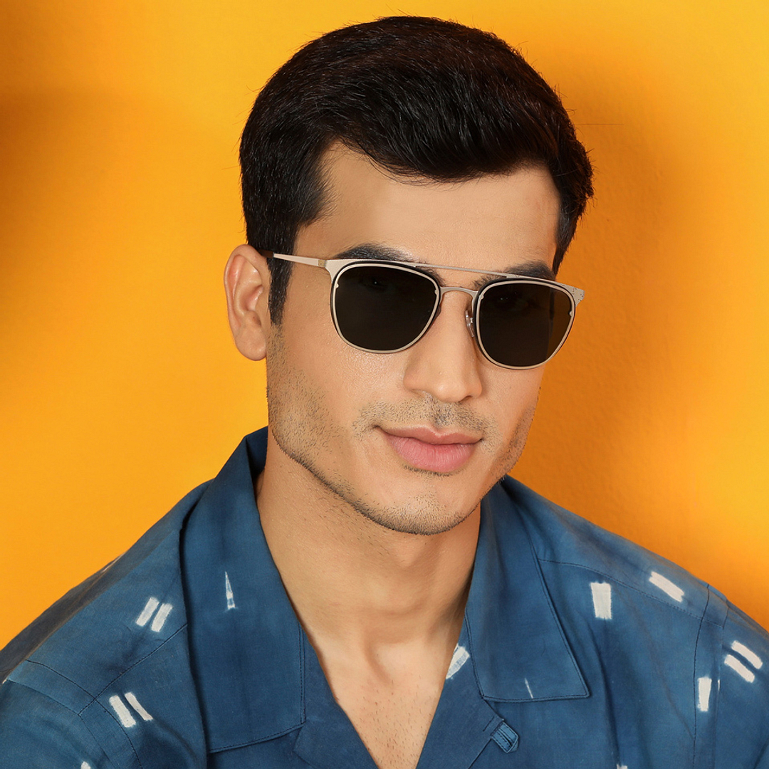 Vincent Chase Gold Full Rim Clubmaster left side