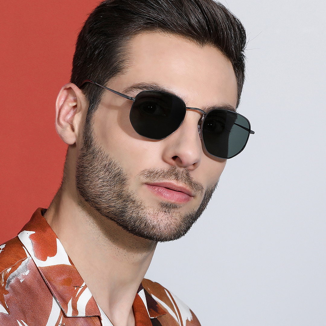 Vincent Chase Polarized Gunmetal Full Rim Geometric right side