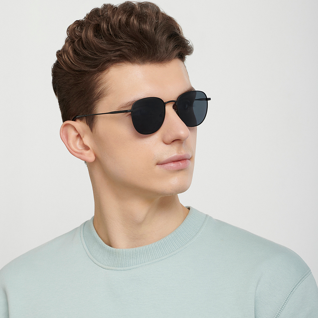 Vincent Chase Polarized Black Full Rim Round left side