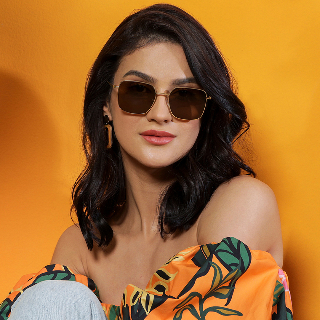 Vincent Chase Online Gold Full Rim Rectangle right side